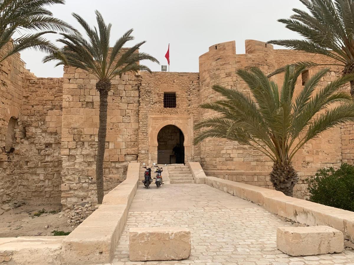 Dar Lola Djerba Panzió Humt Szuk Kültér fotó